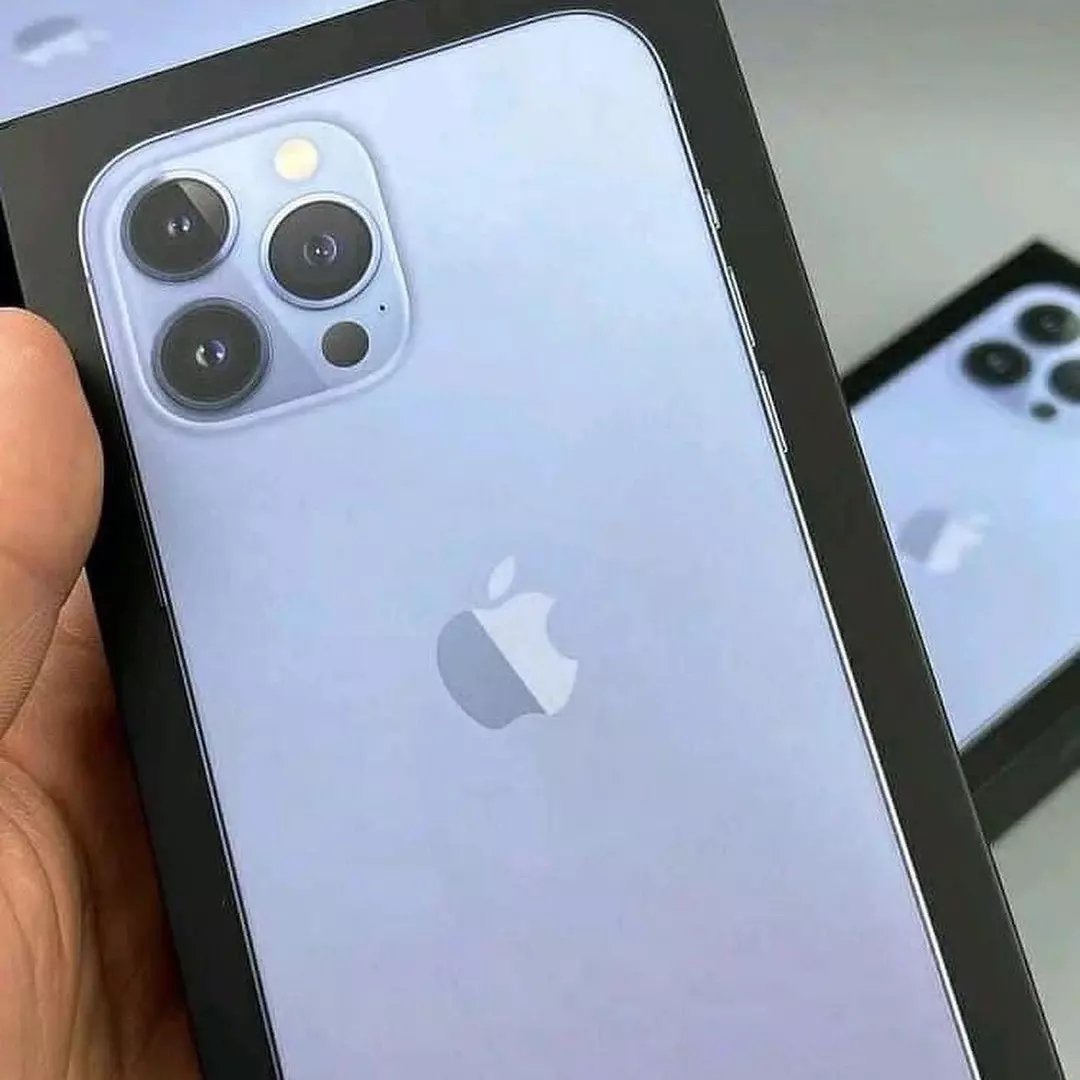 IPhone 13 pro max | Limited - Image 5