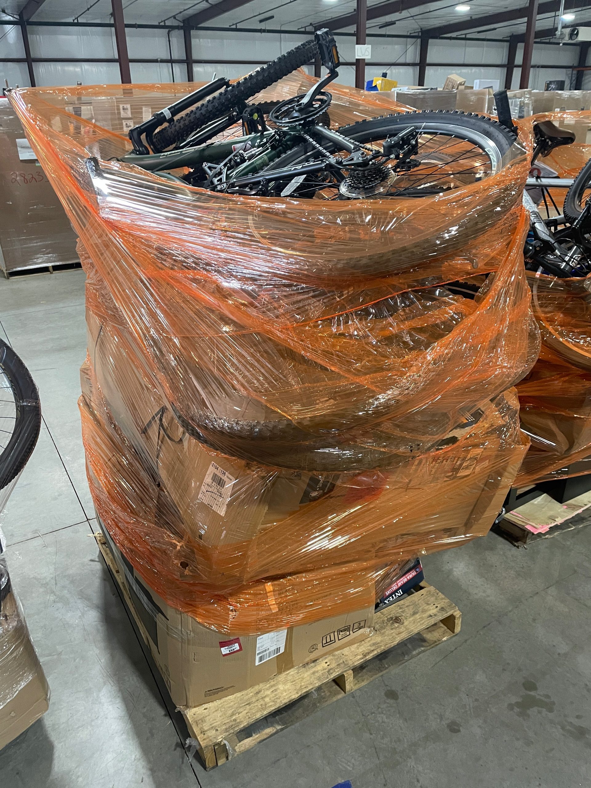 Sport & Outdoor Pallets - Image 2